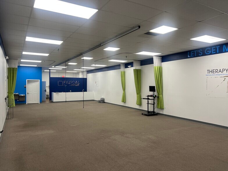 More Photos Of 13700-13850 Little Rd, Hudson Unknown For Lease