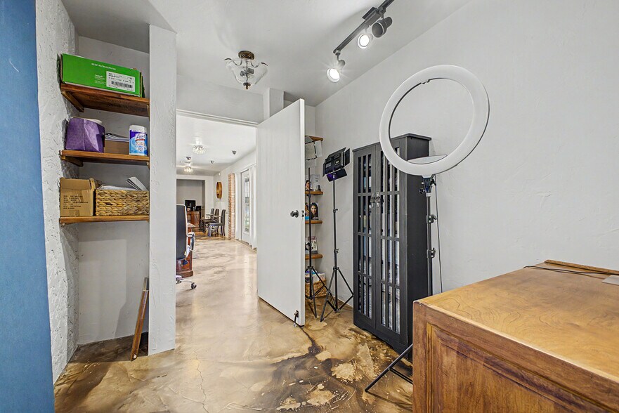 More Photos Of 7506 E Monterey Way, Scottsdale Office For Sale