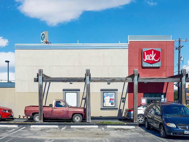 More Photos Of 4319 Vance Jackson Rd, San Antonio Fast Food For Lease