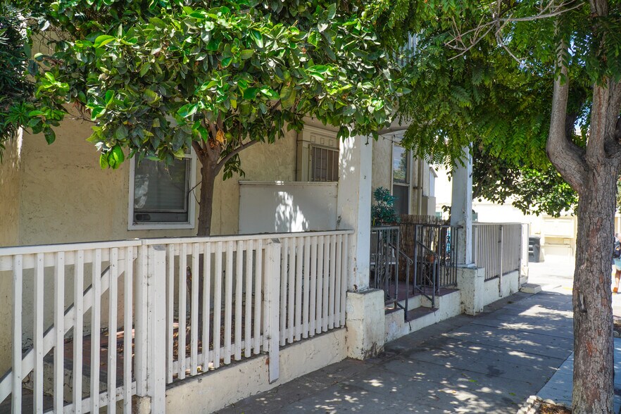 More Photos Of 2114 Abbott St, San Diego Apartments For Sale