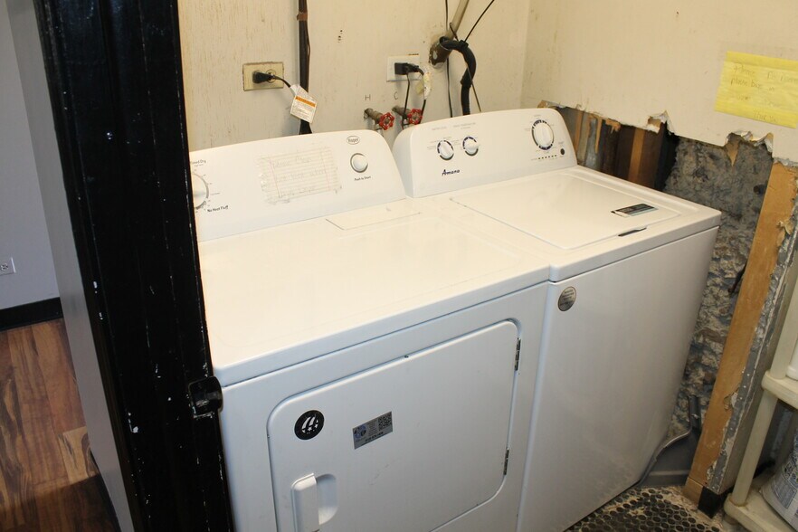 More Photos Of 4815 Butterfield Rd, Hillside Storefront Retail Residential For Sale