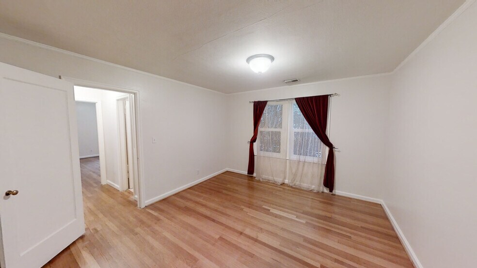 More Photos Of 1607-1611 NE 16th Ave, Portland Office For Lease