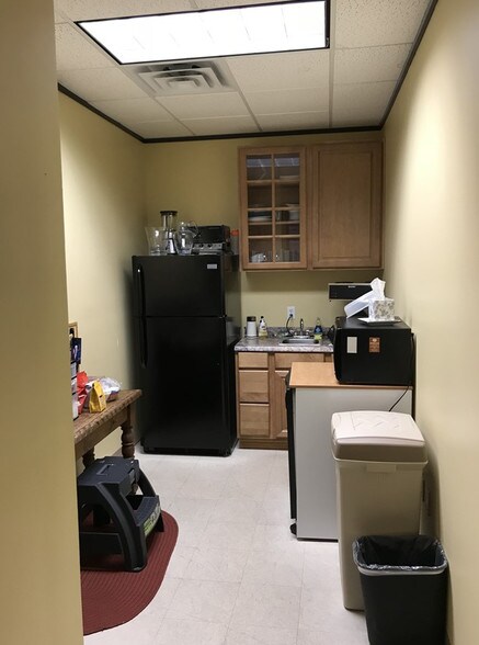 More Photos Of 2508 Ashley Worth Blvd, Austin Medical For Lease