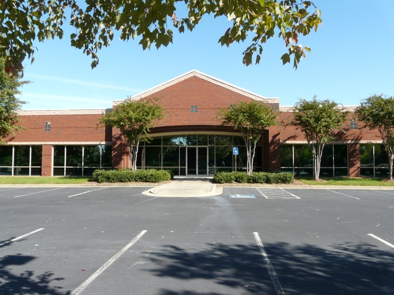 Primary Photo Of 3965 Johns Creek Ct, Suwanee Office For Lease