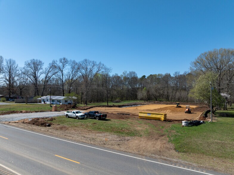 More Photos Of 28848 AL-53, Ardmore General Retail For Sale