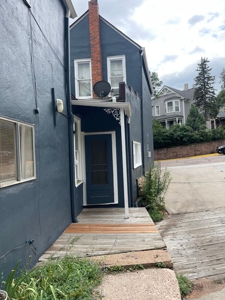 More Photos Of 14-16 Ruxton Ave, Manitou Springs Storefront Retail Residential For Lease