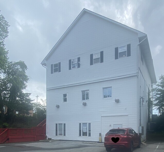 More Photos Of 22196 Three Notch Rd, Lexington Park Office For Lease