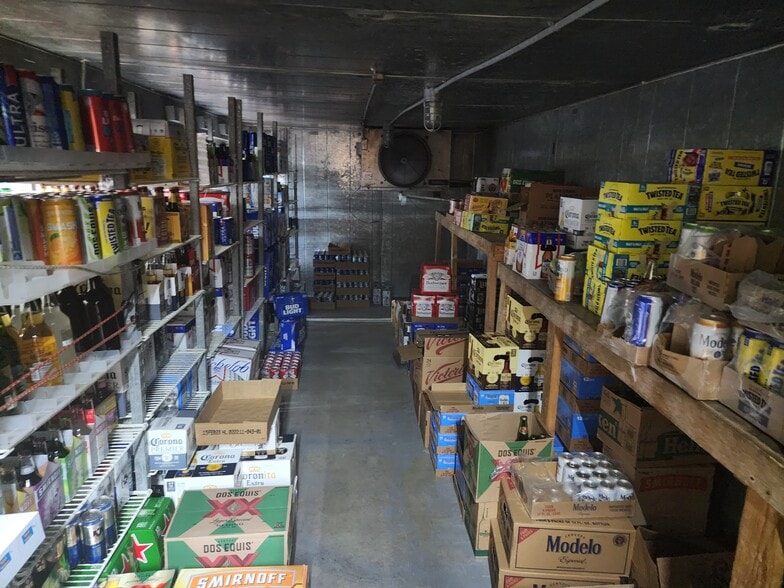 More Photos Of 9618 FM 1462 Rd, Alvin Convenience Store For Sale