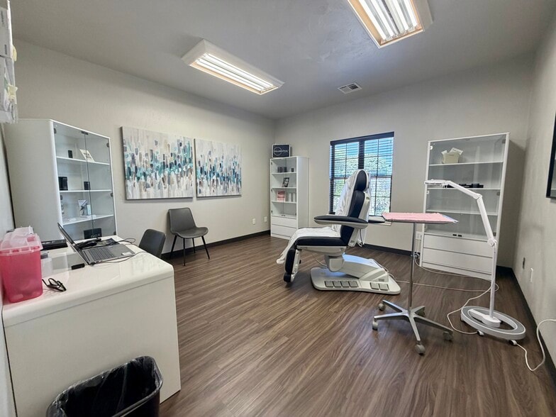 More Photos Of 1218 E 9th St, Edmond Medical For Lease