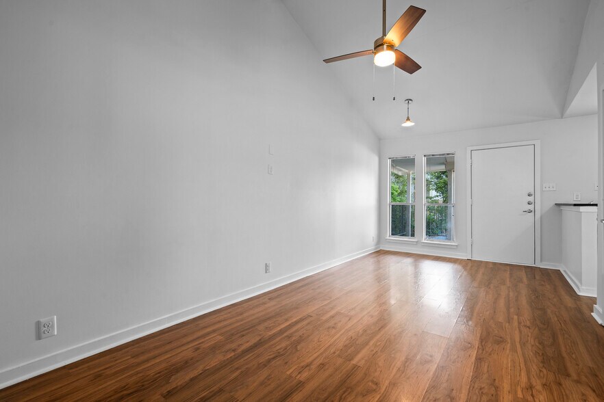 More Photos Of 2523 Durwood St, Austin Apartments For Sale