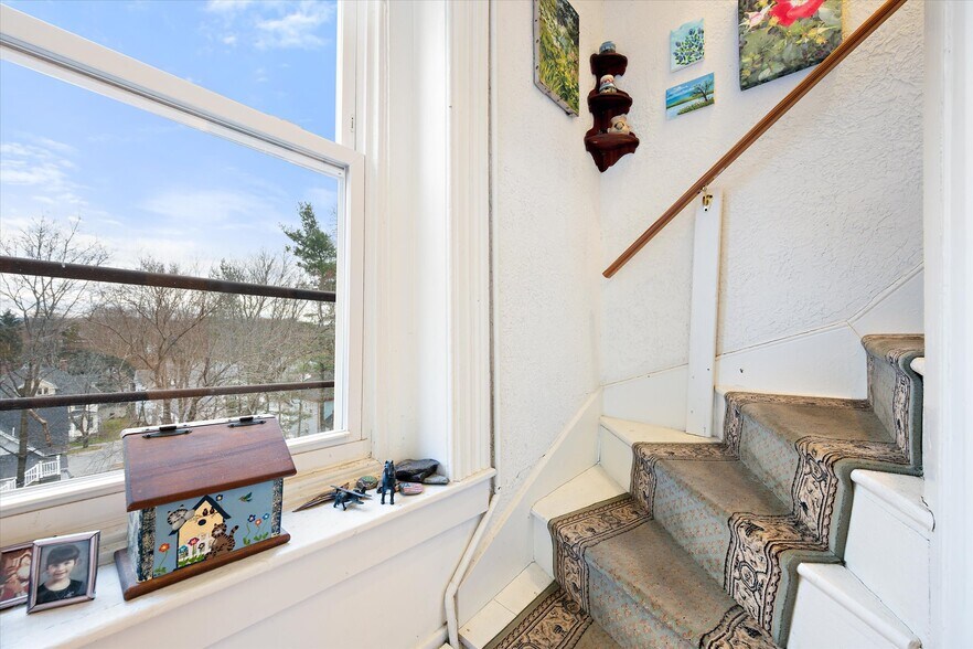 More Photos Of 72 3rd St, Bangor Apartments For Sale