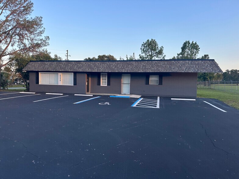 Primary Photo Of 2044 E Orange Avenue, Eustis Office For Lease