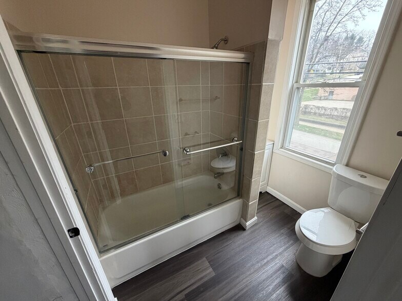 More Photos Of 671 5th St, Oakmont Apartments For Sale