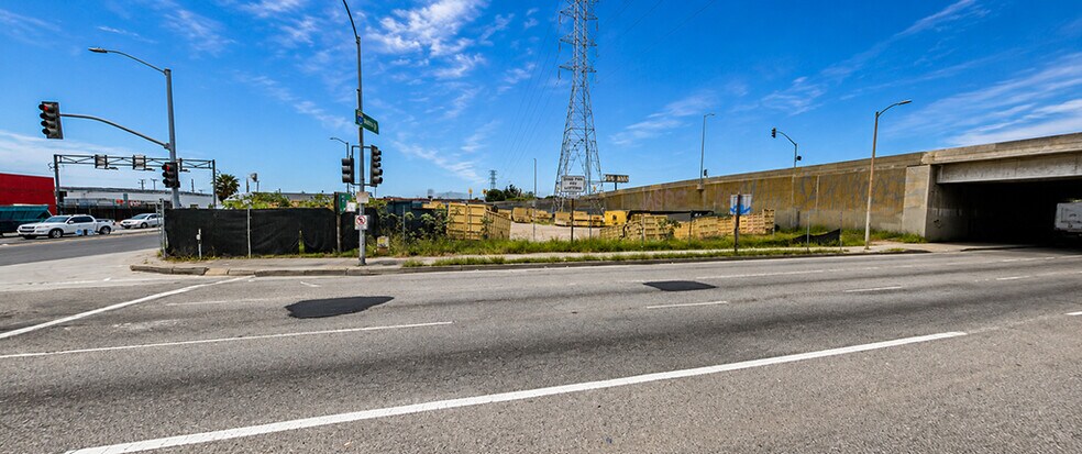 More Photos Of 550 W Redondo Beach Blvd, Gardena Land For Lease