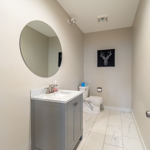 More Photos Of 4155 N Rockwell St, Chicago Warehouse For Lease