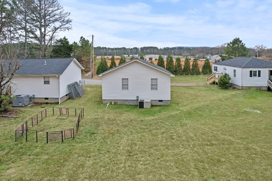 More Photos Of 156 Dudley Ln, Owens Cross Roads Apartments For Sale