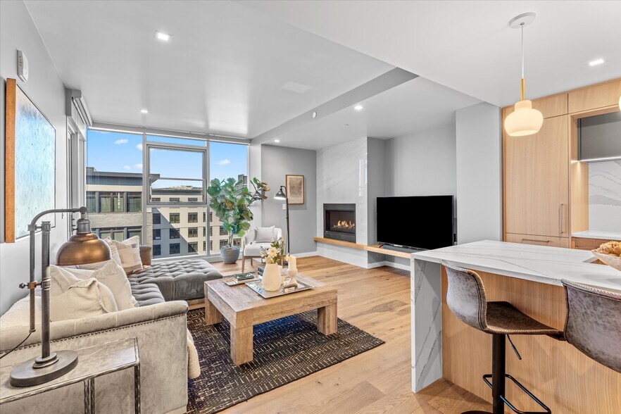 More Photos Of 590 Waterfront Way, Vancouver Multifamily For Sale