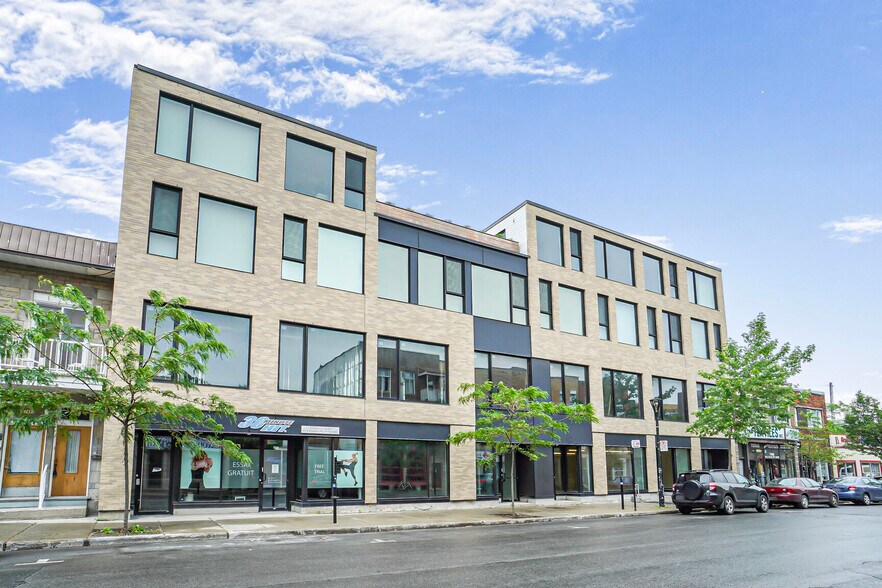 More Photos Of 7472-7480 Rue Saint-Hubert, Montréal Storefront Retail Office For Sale