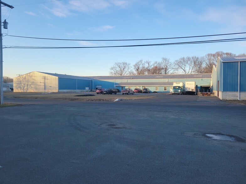 Primary Photo Of 1 Goldman Dr, Cream Ridge Manufacturing For Lease