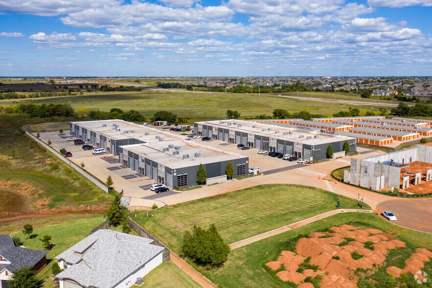 More Photos Of 3825 NW 166th St, Edmond Unknown For Lease