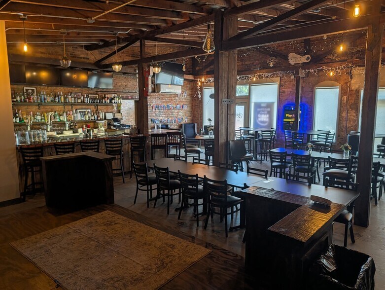 More Photos Of 106 E Main St, Garner Storefront For Lease