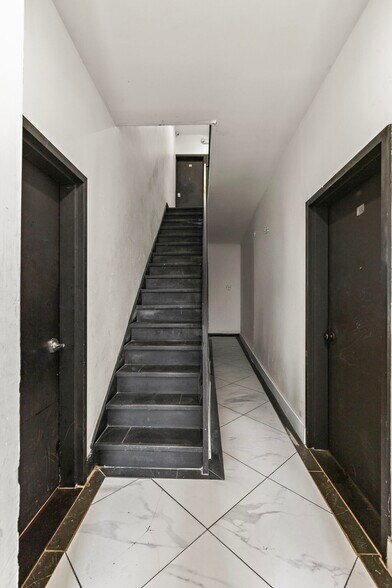 More Photos Of 19 Jewett Ave, Jersey City Apartments For Sale