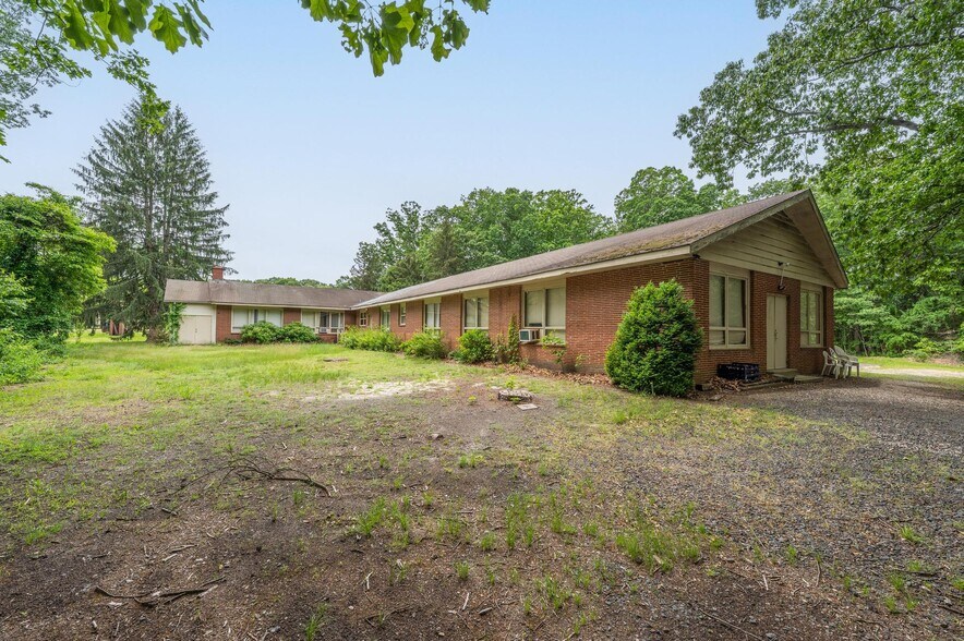 More Photos Of 240 Creek Rd, Mount Laurel Religious Facility For Sale