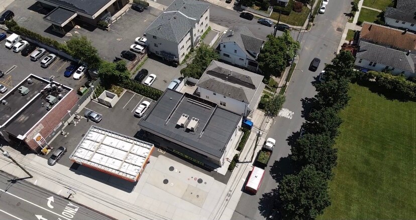 More Photos Of 1212 Victory Blvd, Staten Island Convenience Store For Lease