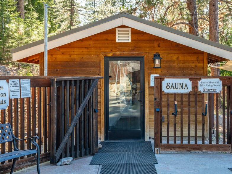 More Photos Of 521 Campbell Hot Springs Rd, Sierraville Hotel For Sale