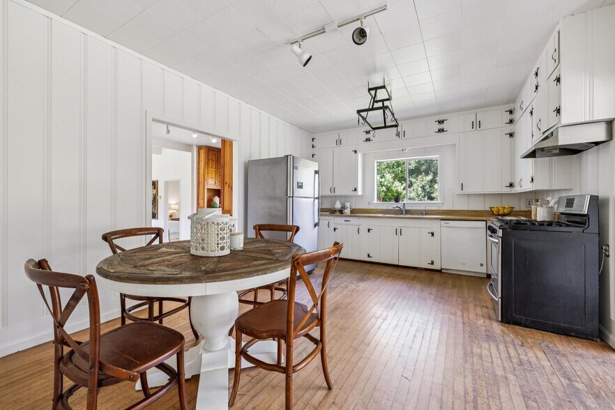 More Photos Of 1650 Stage Rd, Pescadero Specialty For Sale