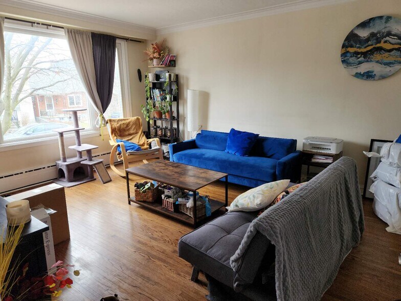 More Photos Of 50 Amherst Av, Toronto Apartments For Sale