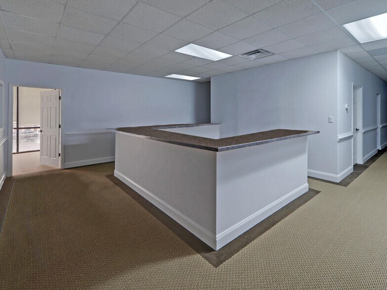 More Photos Of 134 Hurricane Shoals Rd, Lawrenceville Storefront Retail Office For Sale