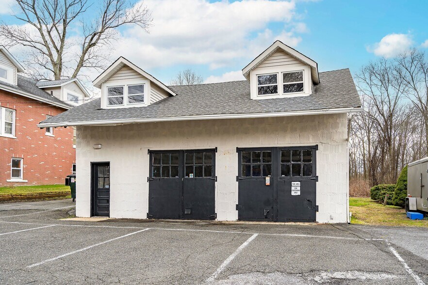 More Photos Of 239 State Route 79, Marlboro General Retail For Sale