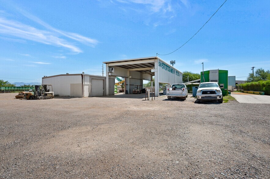 More Photos Of 8920 S Eisenhower Rd, Tucson Contractor Storage Yard For Sale