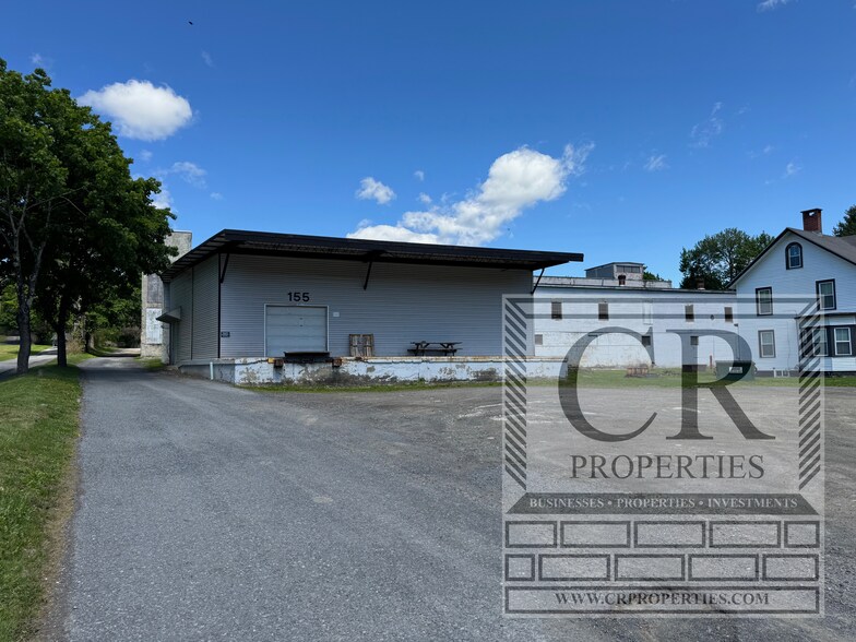 More Photos Of 155 Vineyard Ave, Highland Service For Sale