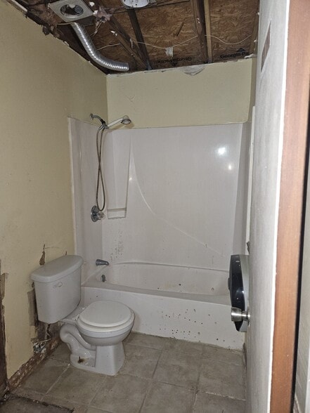 More Photos Of 11921 Caruso Dr, Panama City Assisted Living For Sale