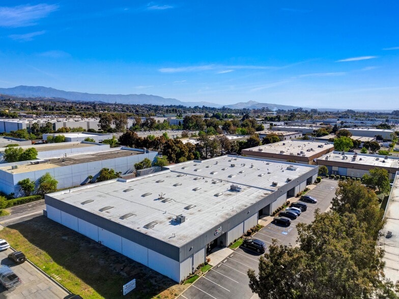 More Photos Of 2962 Seaborg Ave, Ventura Warehouse For Sale