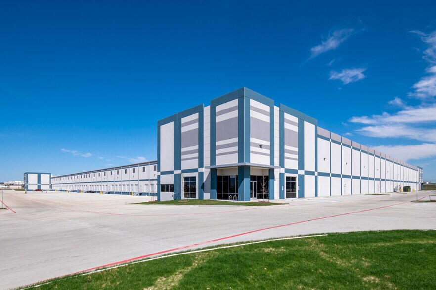 More Photos Of 6851 Cal Turner Dr, San Antonio Distribution For Lease