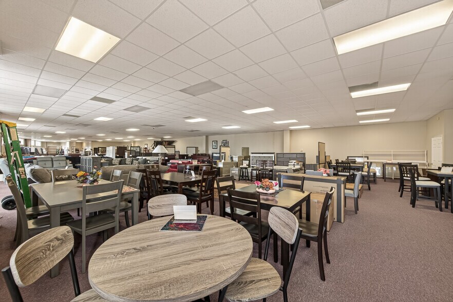 More Photos Of 9223 Bissonnet St, Houston General Retail For Sale