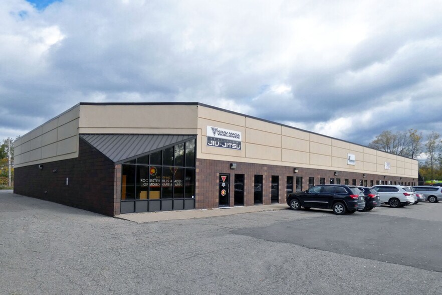 Primary Photo Of 1010-1050 W Hamlin Rd, Rochester Hills Research And Development For Lease