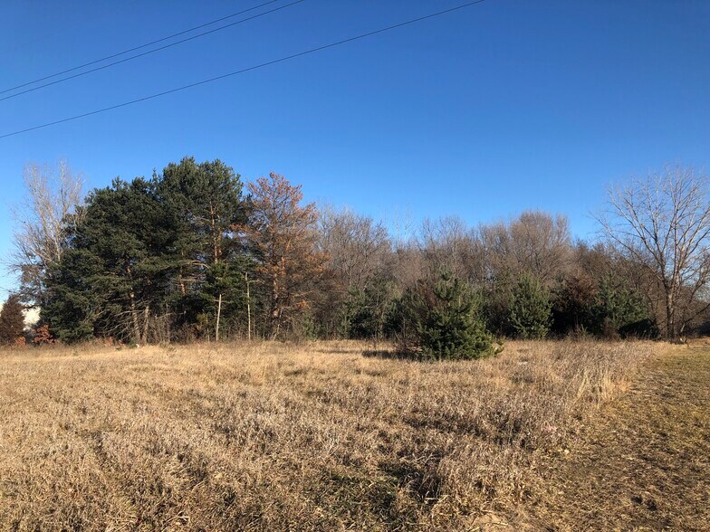 More Photos Of 14735 NE Highway 65 St, Andover Office For Sale