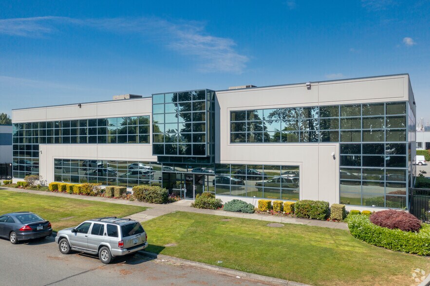 More Photos Of 7432-7440 Fraser Park Dr, Burnaby Warehouse For Lease