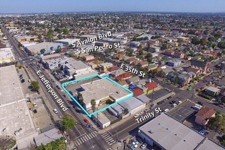 More Photos Of 516 E Jefferson Blvd, Los Angeles Warehouse For Sale