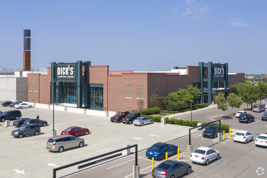 More Photos Of 7100-7140 Foundry Row, Liberty Township General Retail For Sale