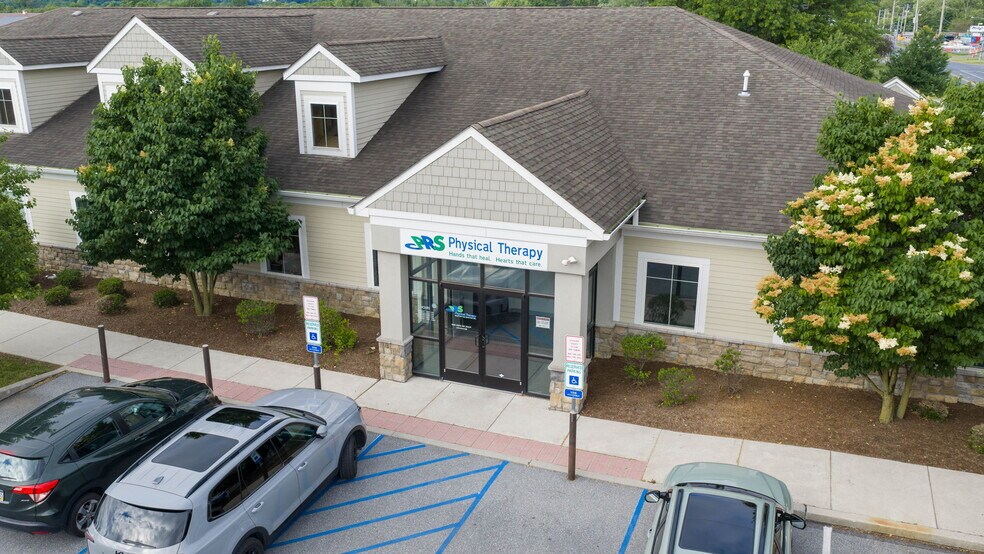 More Photos Of 60 Doe Run Rd, Manheim Medical For Lease