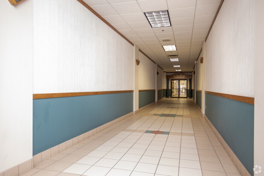 More Photos Of 1713 Marion-Mt Gilead Rd, Marion Storefront Retail Office For Lease
