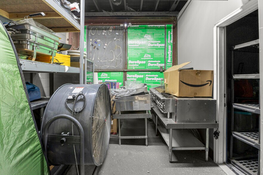 More Photos Of 12744 E 8 Mile Rd, Detroit General Retail For Sale