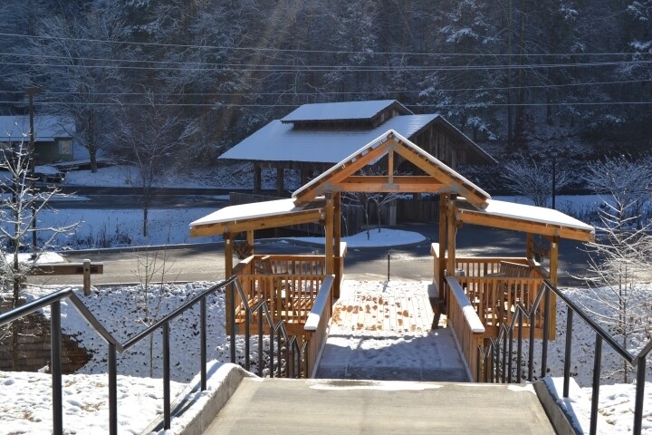 More Photos Of 849 Glades Rd, Gatlinburg Specialty For Sale