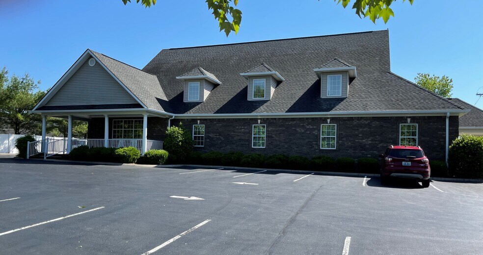 Primary Photo Of 1938 Lyda Ave, Bowling Green Medical For Lease