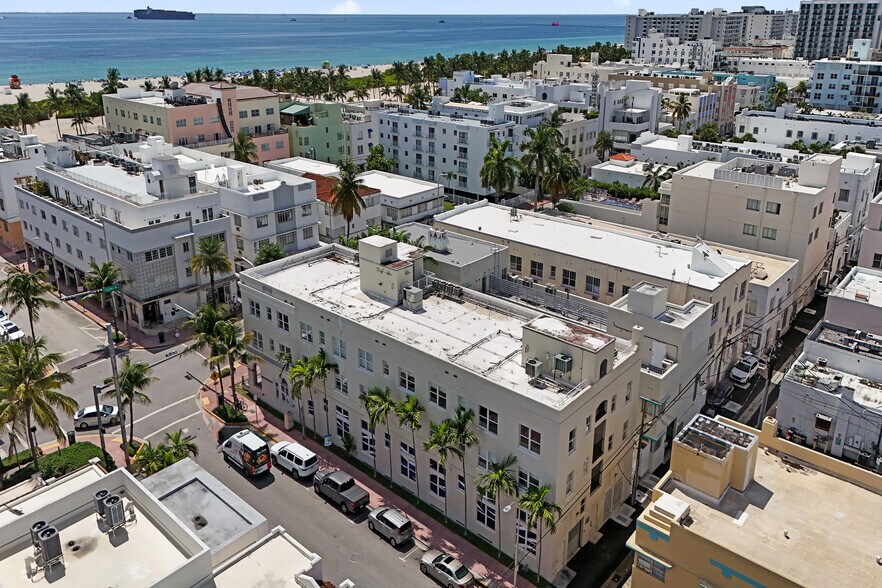 More Photos Of 860 Collins Ave, Miami Beach Hotel For Lease